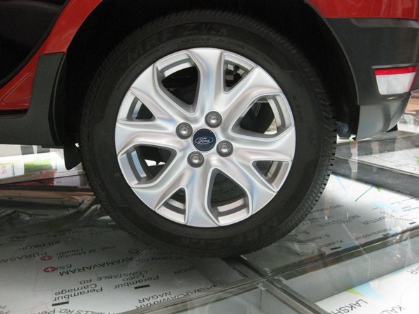 India Spec Production Ford EcoSport: First Images