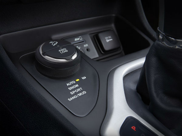 2014 Jeep Cherokee Unveiled