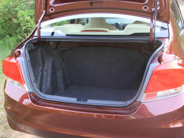 Honda Amaze Images & Details