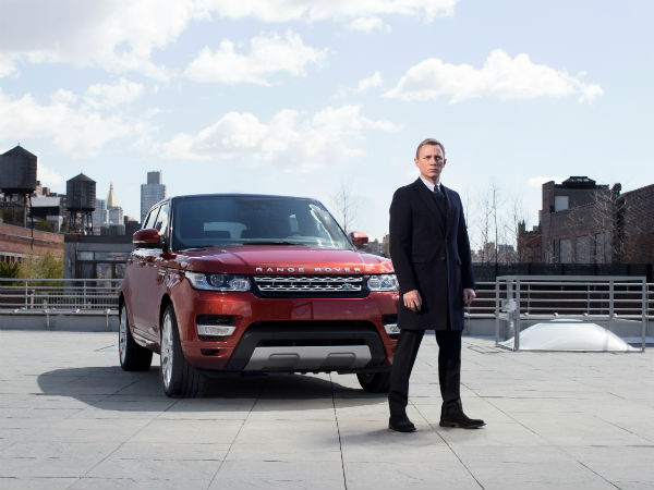 Daniel Craig Gets A Million For Driving Range Rover Sport