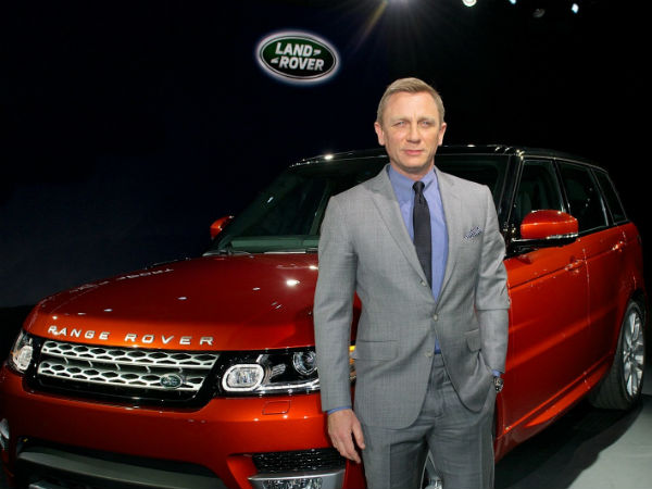 Daniel Craig Gets A Million For Driving Range Rover Sport