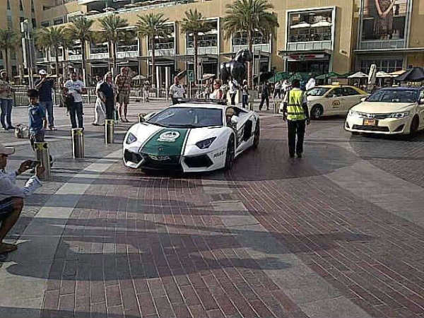 Lamborghini Aventador Dubai Police Force
