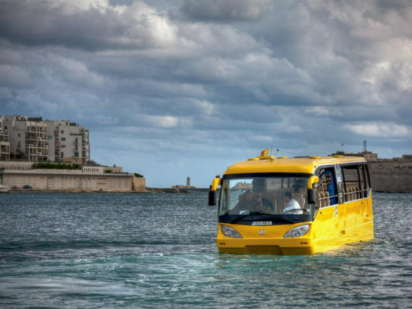 World's First Amphibious Bus