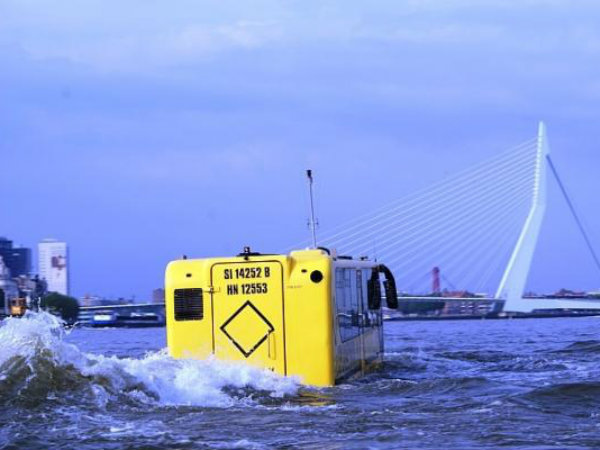 World's First Amphibious Bus
