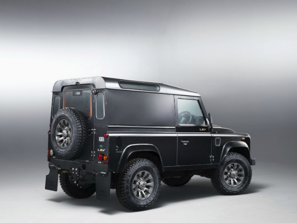 Land Rover Defender LXV