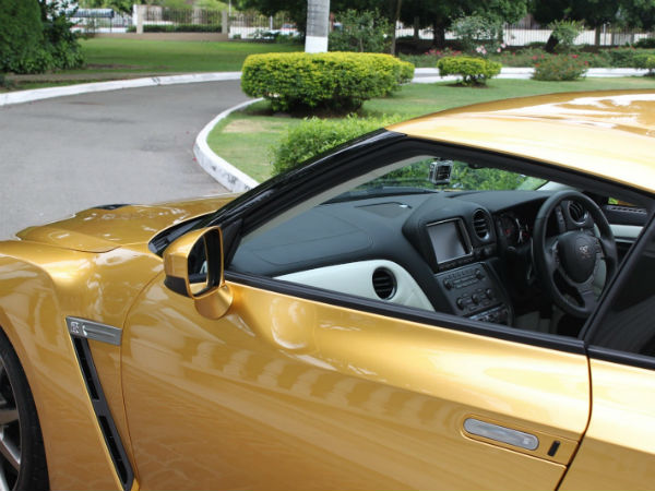 Usain Bolt's Gold Painted Nissan GT-R