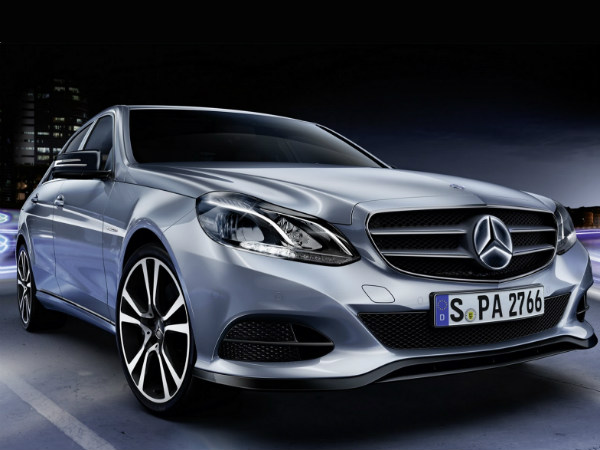 Mercedes E-Class Gets Glowing Star Logo