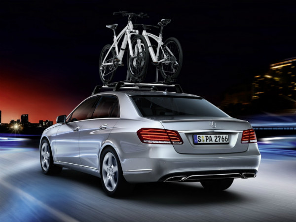 Mercedes E-Class Gets Glowing Star Logo