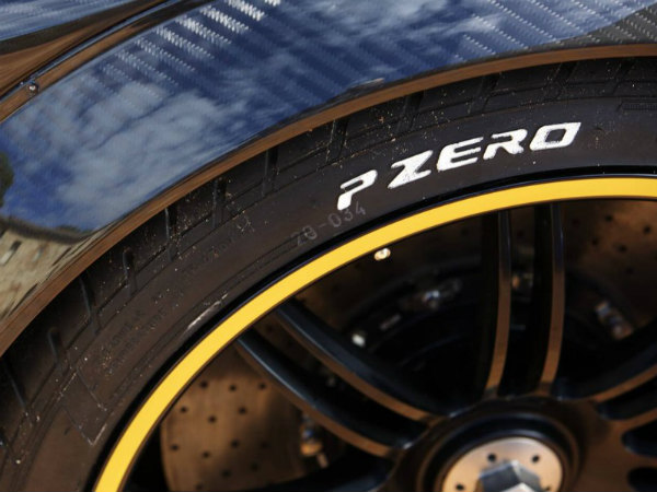 Surpasses the Zonda R