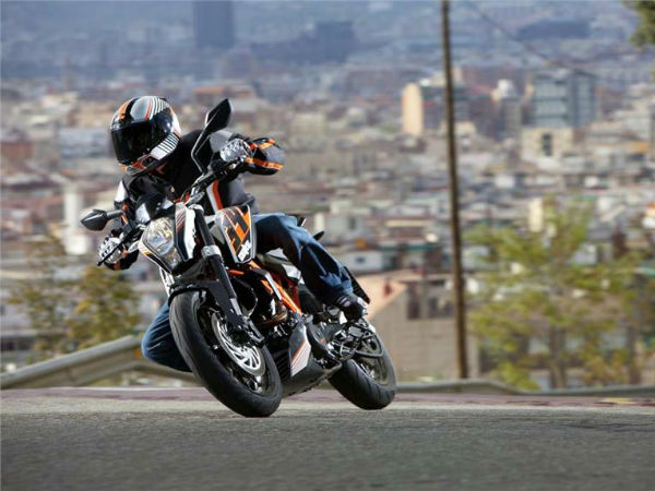 KTM 390 Duke Gallery