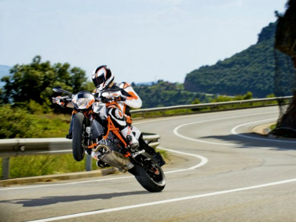 KTM 390 Duke Gallery