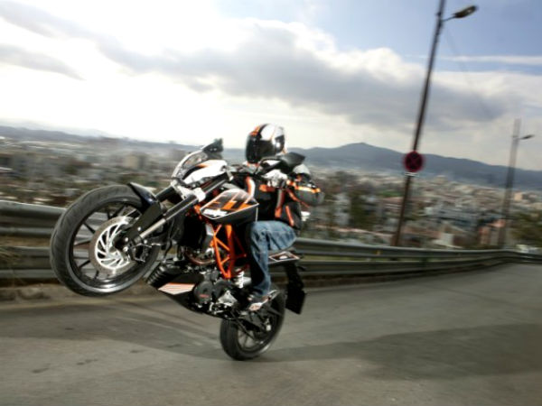 KTM 390 Duke Gallery