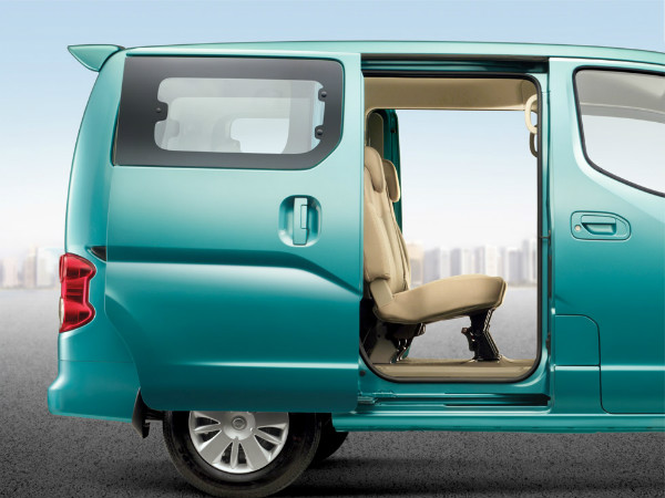 Evalia Facelift Expected For Diwali