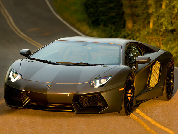 Lamborghini Aventador LP 700-4