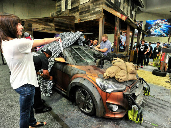 Unveiling at the Future US booth