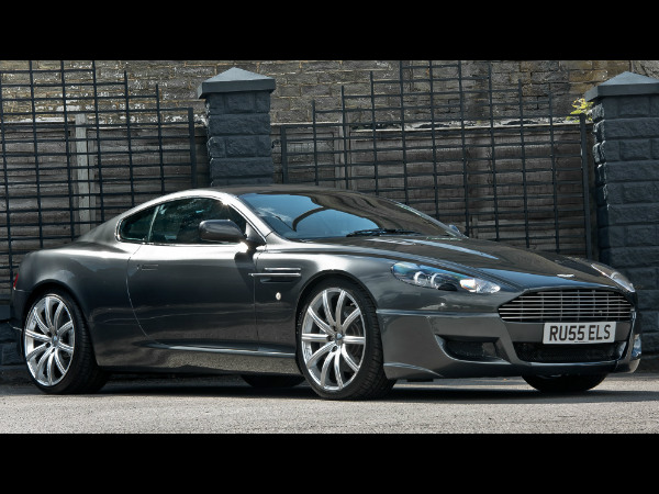 Aston Martin DB9