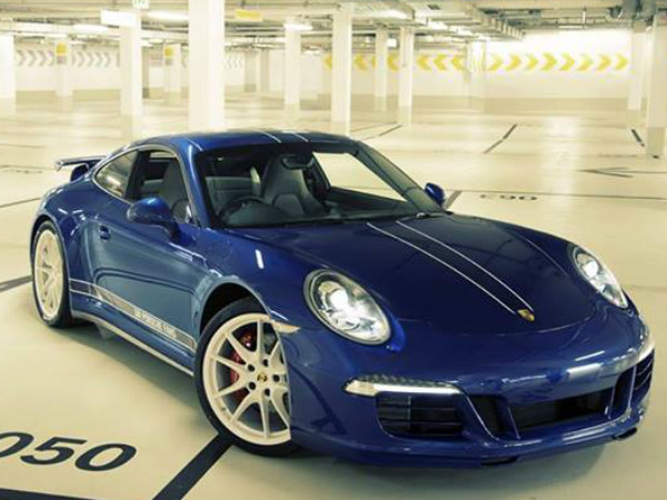 Porsche 911 Carrera 4S 5 Million Fans Edition