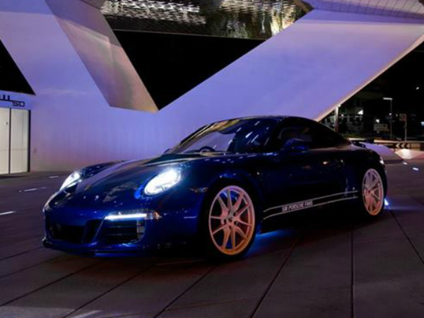 Porsche 911 Carrera 4S 5 Million Fans Edition
