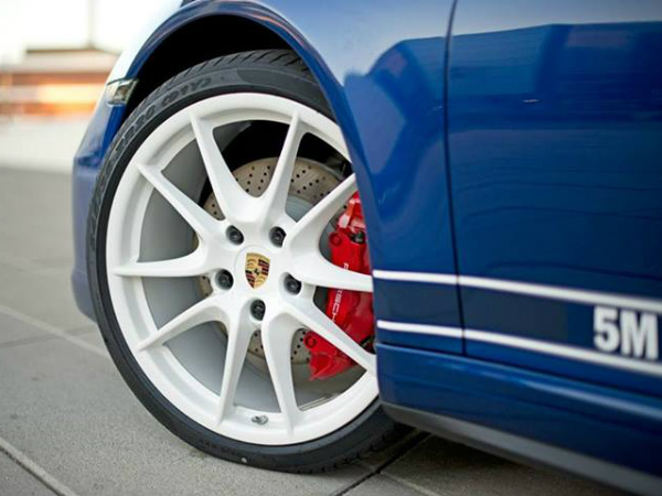 Porsche 911 Carrera 4S 5 Million Fans Edition