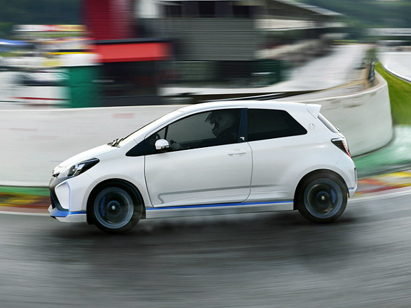 Toyota Yaris Hybrid-R Concept