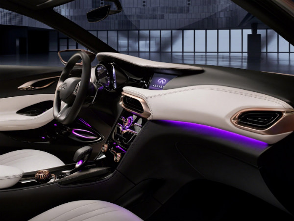 Infiniti Q30 Concept