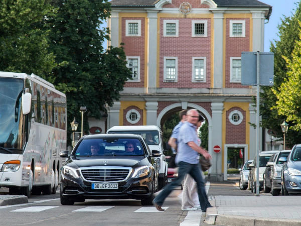 Mercedes-Benz S500 Intelligent Drive