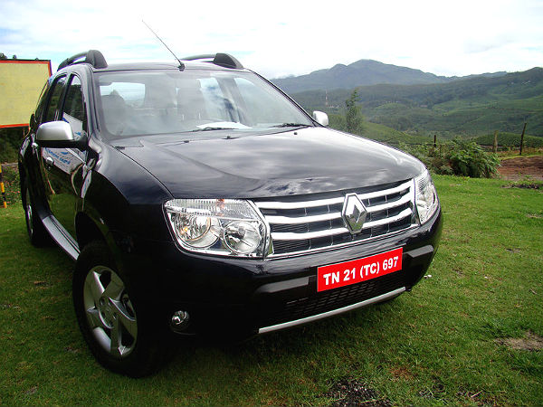 Renault Duster Front