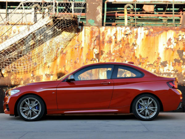 BMW 2-Series Coupe Revealed