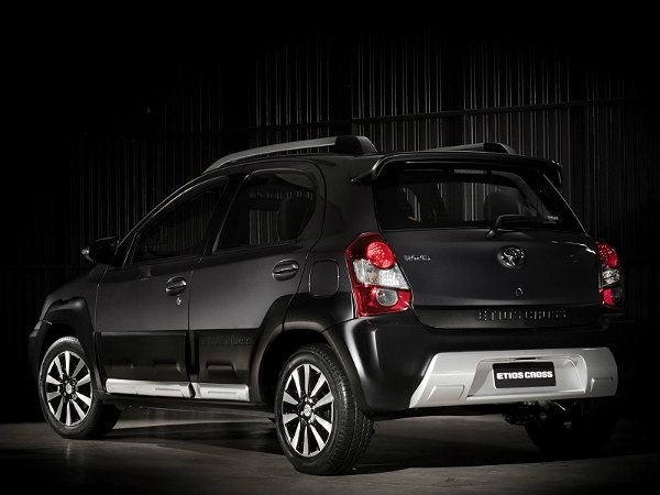 Toyota Etios Cross