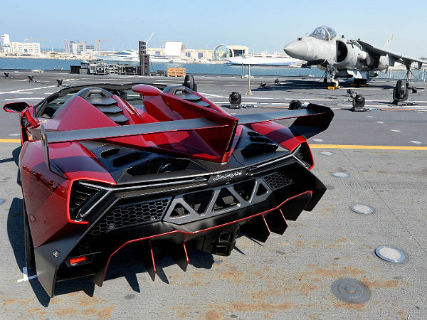 Lamborghini Veneno Roadster