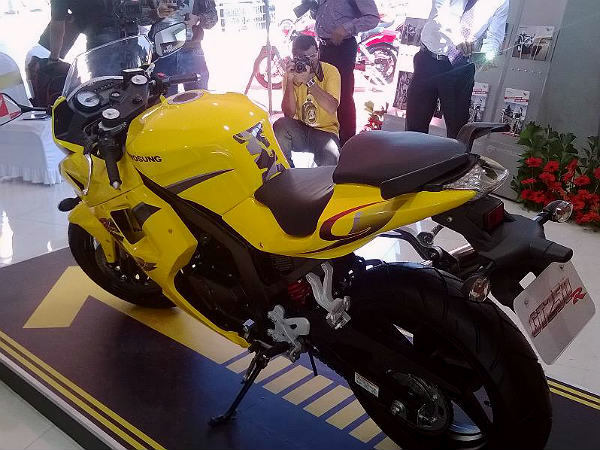 DSK Hyosung Signature Edition GT250R LE