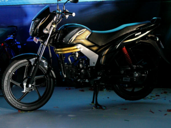 mahindra-centuro-side-view mahindra-centuro-side-view