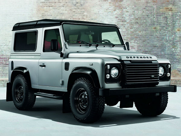 Land Rover Defender Black & Silver Pack