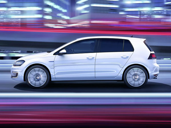 Volkswagen Golf GTE Side Profile