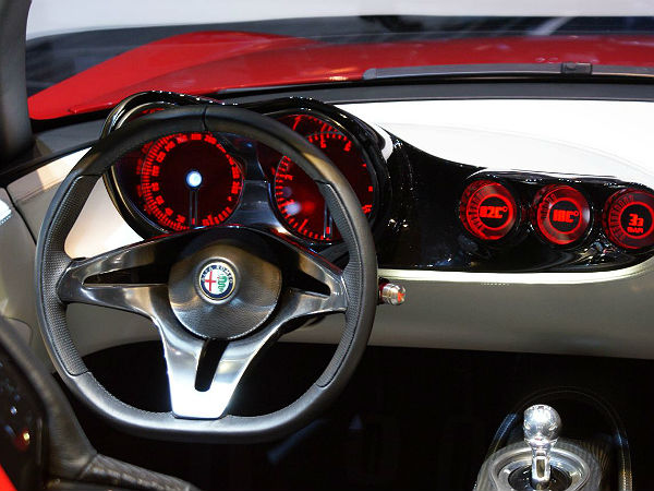 New Alfa Romeo Spider Interiors
