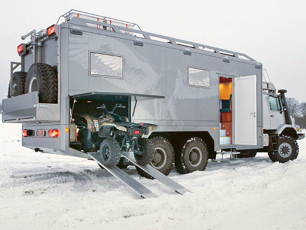 Mercedes-Benz Zetros 6×6 Luxury Mobile Home