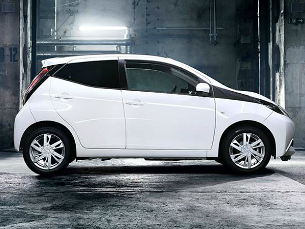 Toyota AYGO Side View