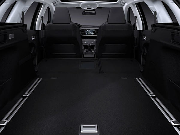 2014 Peugeot 308 SW Boot Space