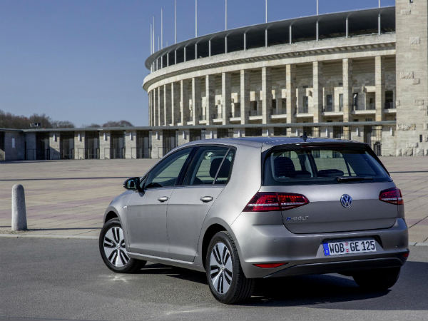 2015 Volkswagen E-Golf Rear View