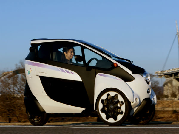 Toyota i-Road Side View