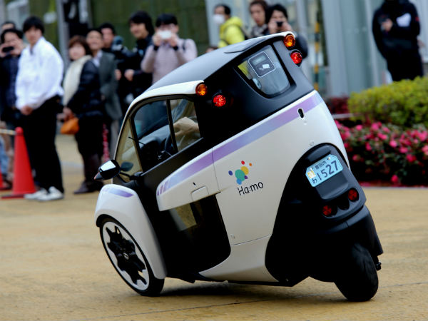 Toyota i-Road Rear View