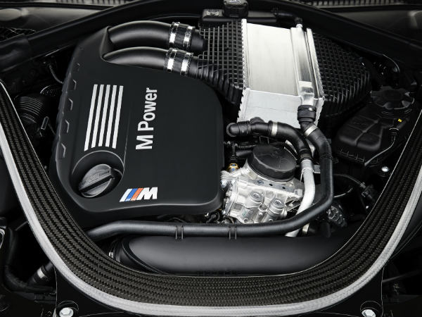 2015 BMW M4 Convertible Engine Details