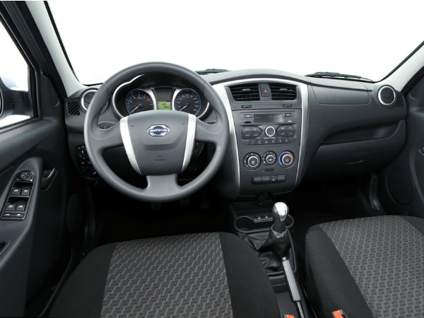 Datsun on-DO Interior & Dashboard