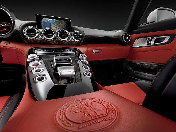 AMG GT INTERIOR 1