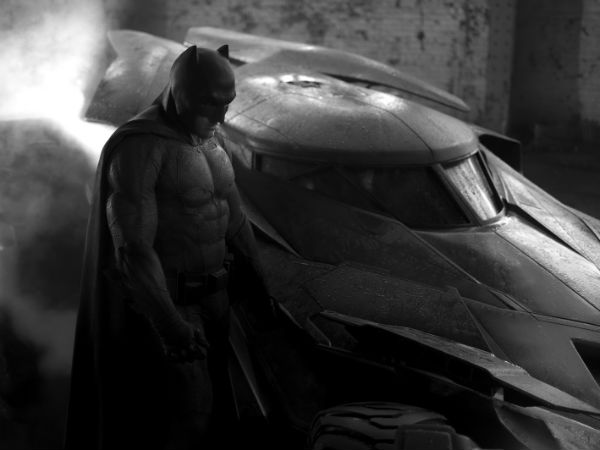 new-batmobile-batman-vs-superman-1