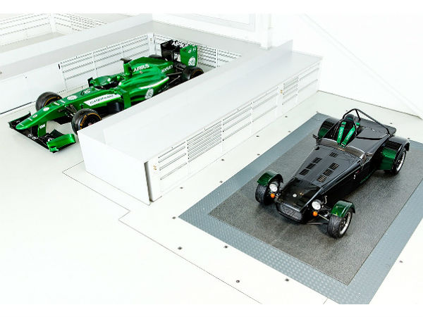 Caterham Seven Kamui Kobayashi Edition