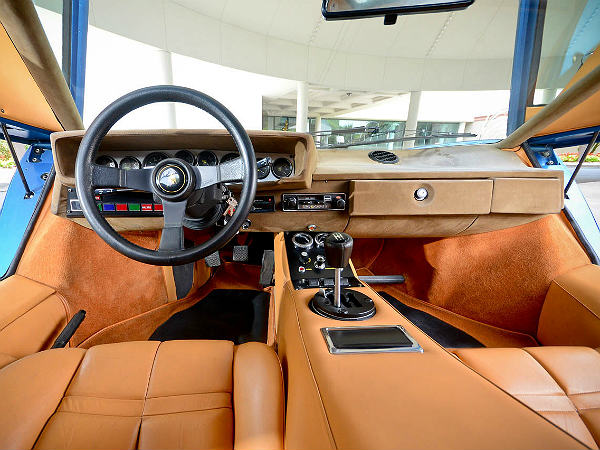 Lamborghini Countach Crosses Million Dollar Mark At Auction