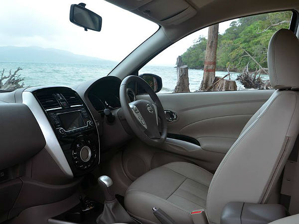 2014 Nissan Sunny Facelift - Sunny Sized Up