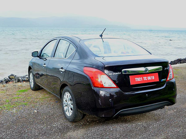 2014 Nissan Sunny Facelift - Sunny Sized Up