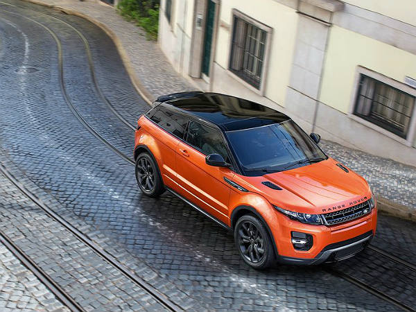 Range Rover Evoque: Reverse Traffic Detection